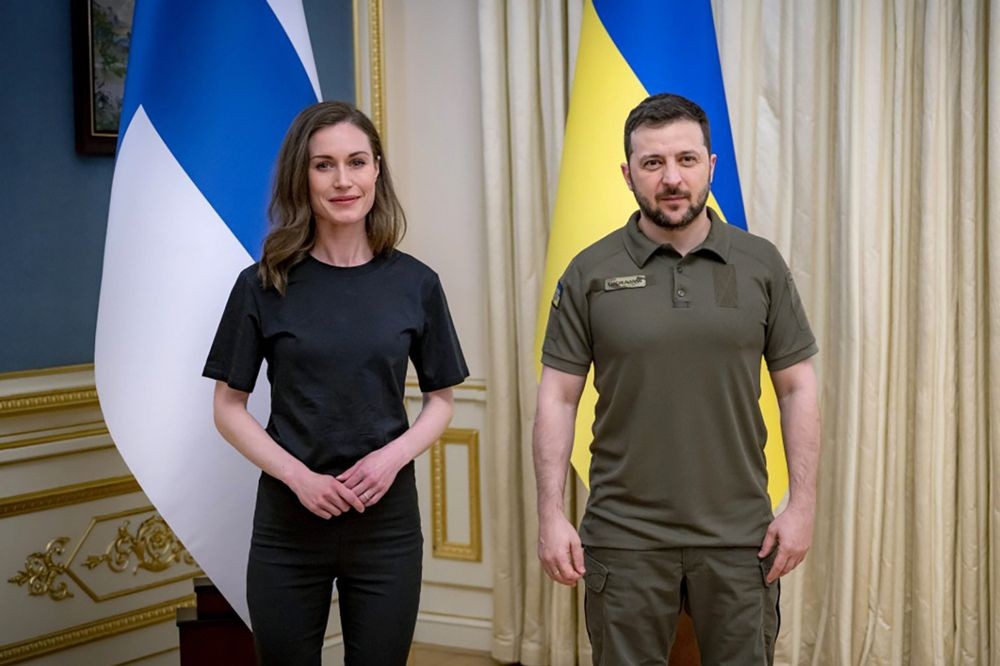 In this handout photo provided by the Ukrainian Presidential Press Office, Ukrainian President Volodymyr Zelenskyy, right, meets with Finnish Prime Minister Sanna Marin in Kyiv, Ukraine, Thursday, May 26, 2022. AP/PTI(