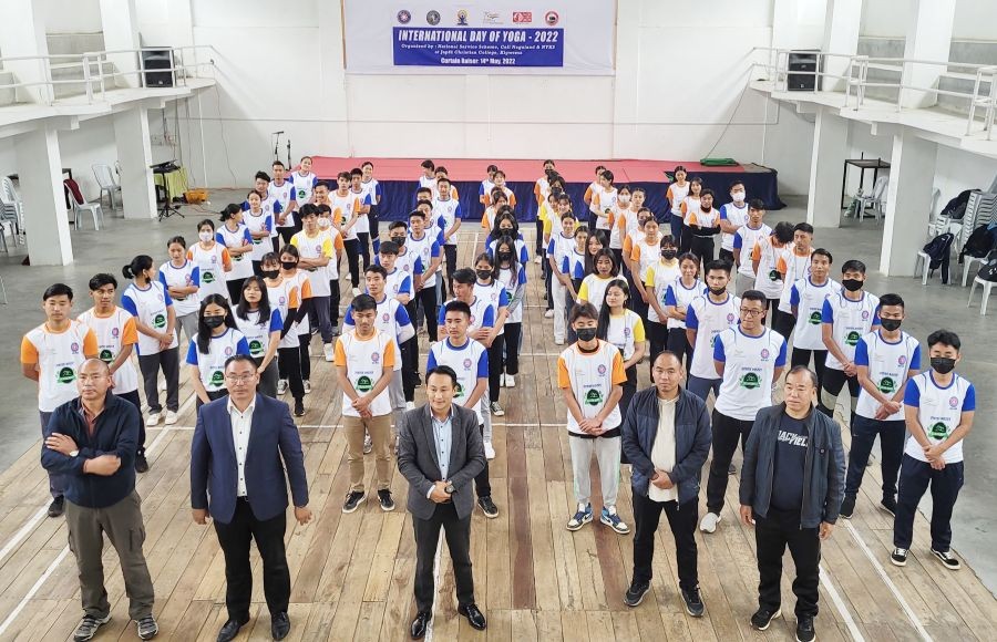 Dignitaries with NSS volunteers during Swacchata-cum-Yoga programme on May 14. (Morung Photo)