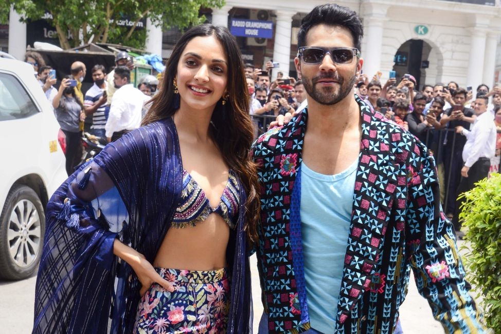 New Delhi: Bollywood actors Varun Dhawan and Kiara Advani pose for photos at the song launch of their upcoming film 'Jugjugg Jeeyo', in New Delhi, Friday, May 27, 2022. (PTI Photo)