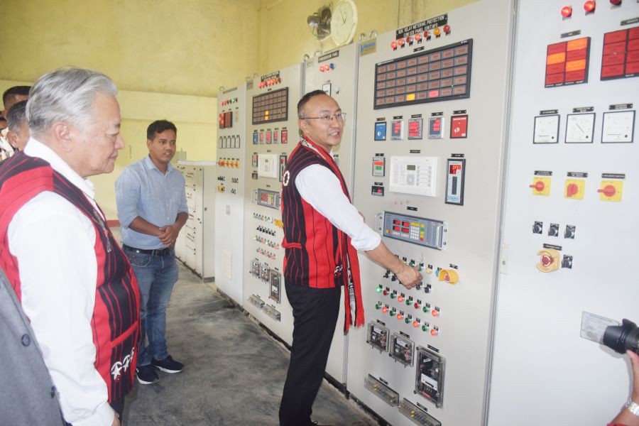 Advisor for IT&C, Science & Technology, NRE, Mmhonlumo Kikon formally commissioning the 1MW Tsutsung HEP at Longsa village on May 3.