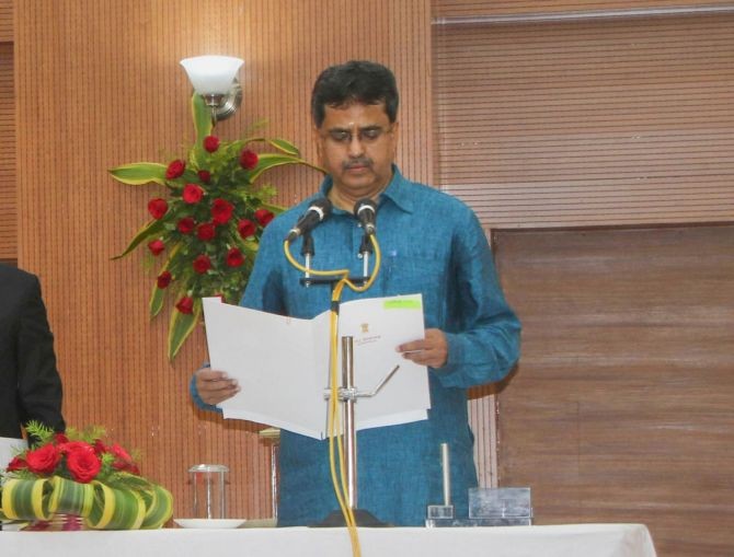 BJP leader Manik Saha takes oath as the new chief minister, in Agartala, on May 15, 2022. Photograph: PTI Photo