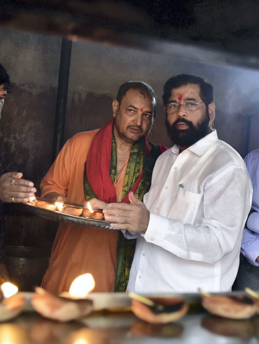 Guwahati: Rebel Shiv Sena leader Eknath Shinde offers prayers at the Kamakhya temple in Guwahati, Wednesday, June 29, 2022. (PTI Photo)