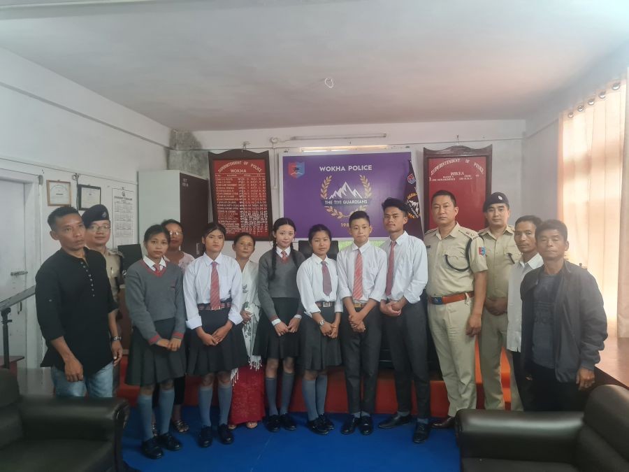 Wokha SP and others with the students on June 10.