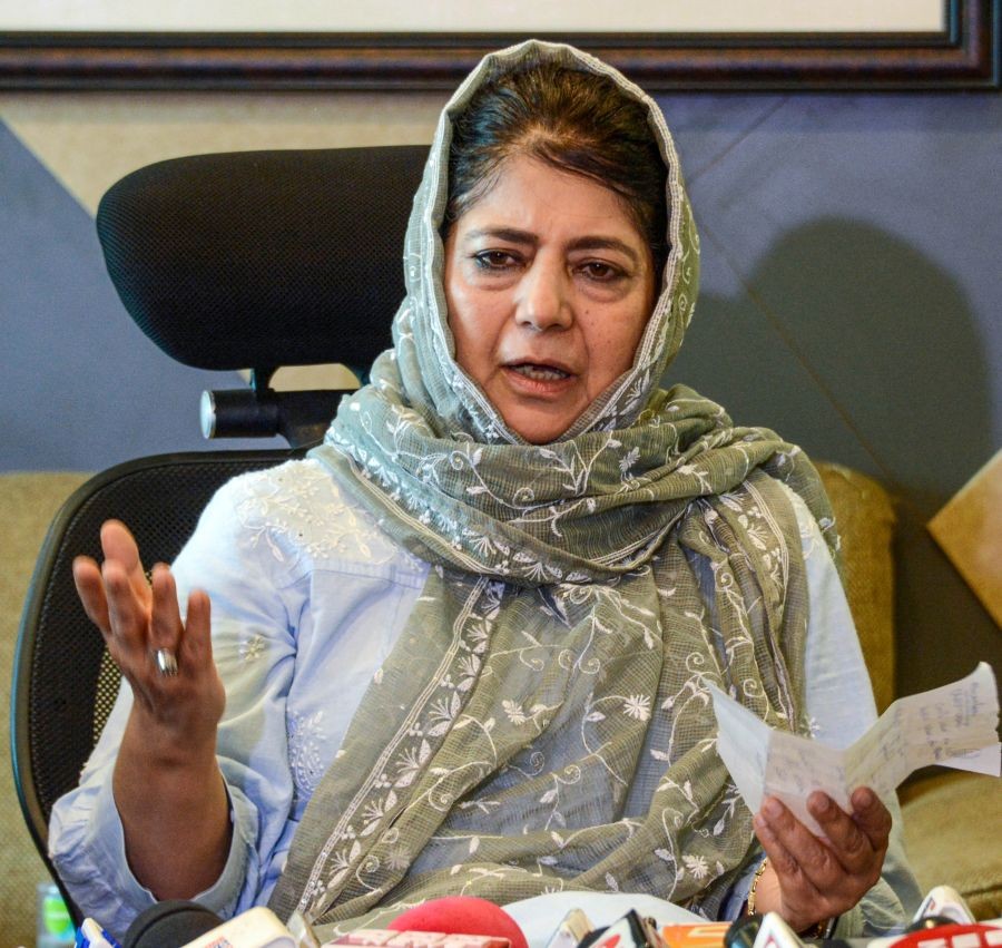 Srinagar: Former chief minister of Jammu and Kashmir and Peoples Democratic Party (PDP) President Mehbooba Mufti addresses a press conference at her residence, in Srinagar, Saturday, June 25, 2022. (PTI Photo)