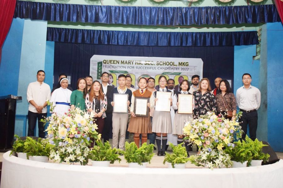 QMHSSAA felicitated the HSLC and HSSLC examination 2022 toppers from Queen Mary HSS at the school auditorium on June 4. (Morung Photo)