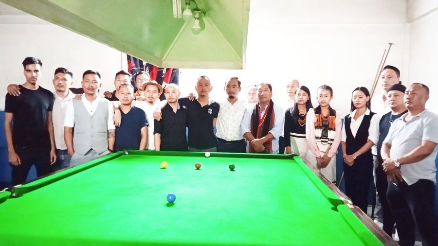 Winners with participants and CAN members on Saturday evening at Baulkline Club Kohima. (Photo courtesy: CAN)