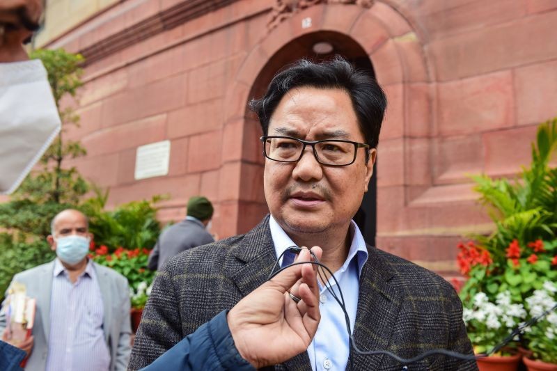 Not in favour that lawyers who speak more in English get more cases, more fees: Law Minister Rijiju