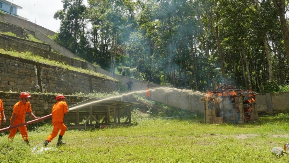 Joint mock drill on earthquake and fire safety was conducted at the Directorate of Economics & Statistics, Nagaland on July 22. (Photo Courtesy: NSDMA)