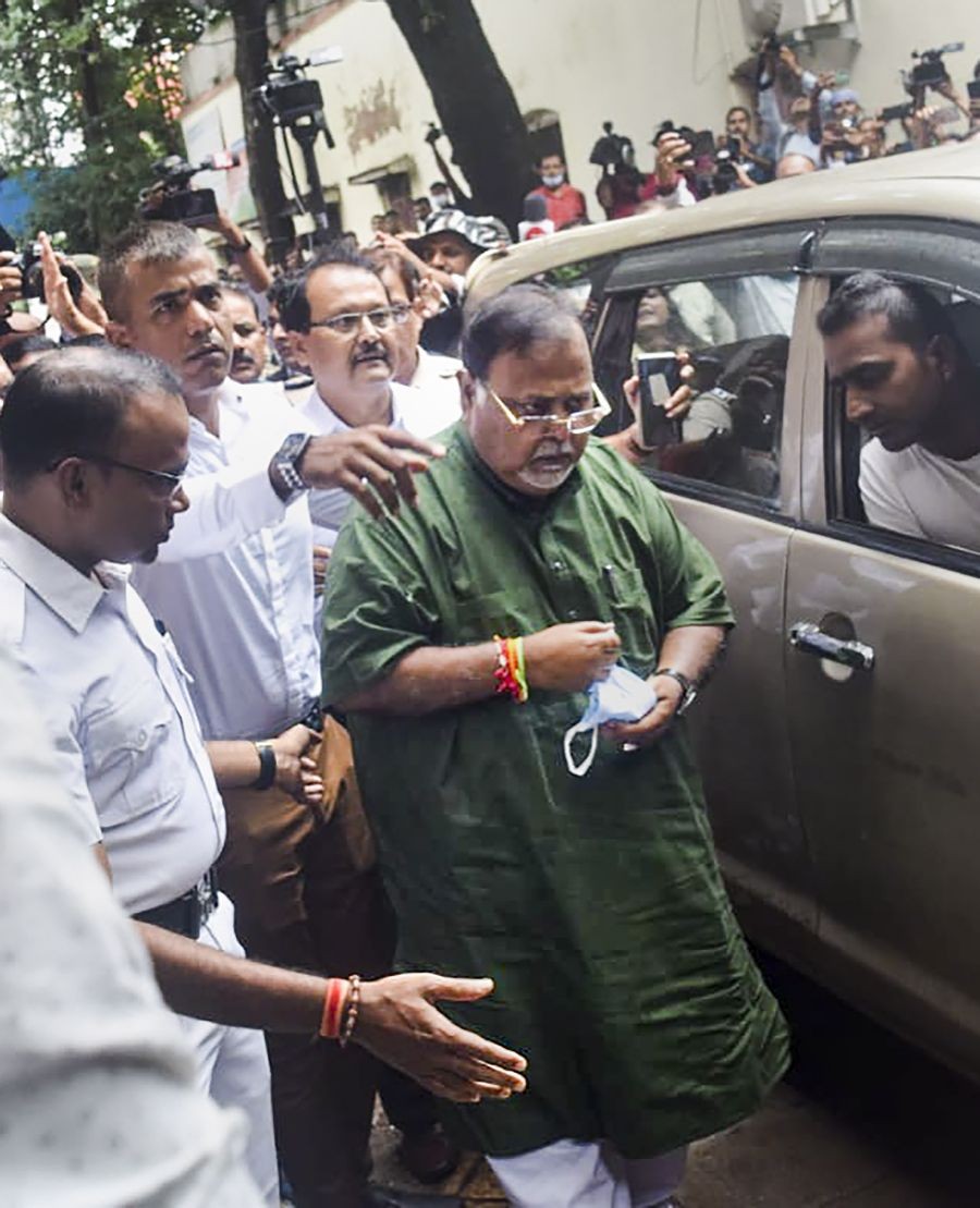 Kolkata: West Bengal Minister Partha Chatterjee being produced at a court after he was arrested by Enforcement Directorate (ED) officials in connection with its investigation into the teacher recruitment scam, in Kolkata, Saturday, July 23, 2022. (PTI Photo)