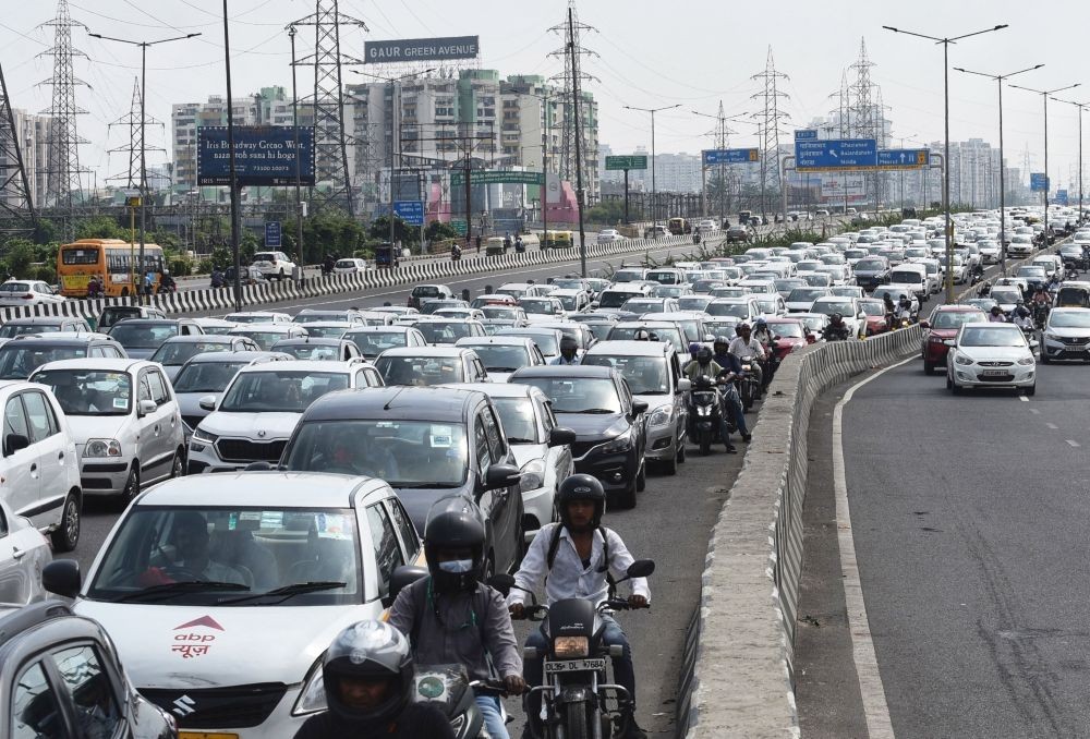 New Delhi: Massive traffic jam at Ghazipur border as farmers enter the border to protest against unemployment and other issues, in New Delhi on Monday, Aug 22, 2022. (Photo: Wasim Sarvar/IANS)