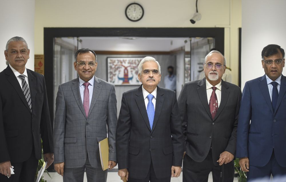 Mumbai: Reserve Bank of India (RBI) Governor Shaktikanta Das with RBI Deputy Governors Michael Debabrata Patra, M.K. Jain, M. Rajeshwar Rao and Rabi Shankar arrives to address a press conference in Mumbai, Friday, Aug. 5, 2022. (PTI Photo/Kunal Patil)