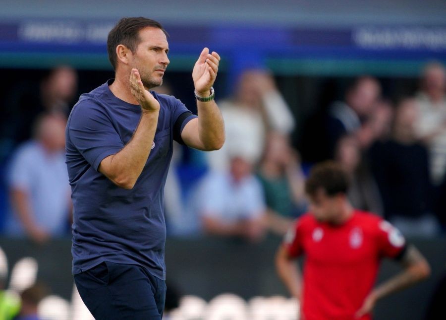 20 August 2022, United Kingdom, Liverpool: Everton manager Frank Lampard applauds the fans after the English Premier League soccer match between Everton and Nottingham Forest at Goodison Park. (Photo: Peter Byrne/PA Wire/dpa/IANS)