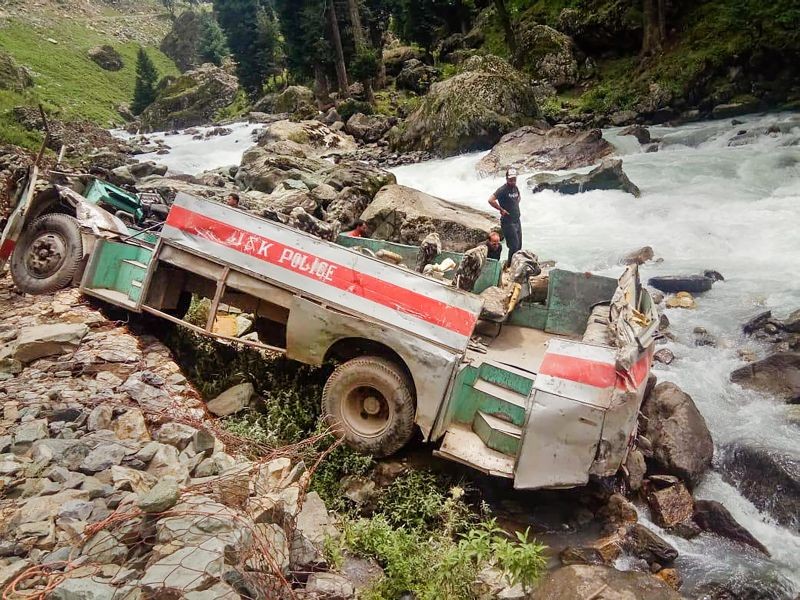 Rescue work underway after a bus carrying 39 personnel (37 from ITBP and 2 from J&K Police) skidded off a road down to riverbed, near Chandanwari, in Anantnag district of J & K on August 16, 2022. (PTI Photo)