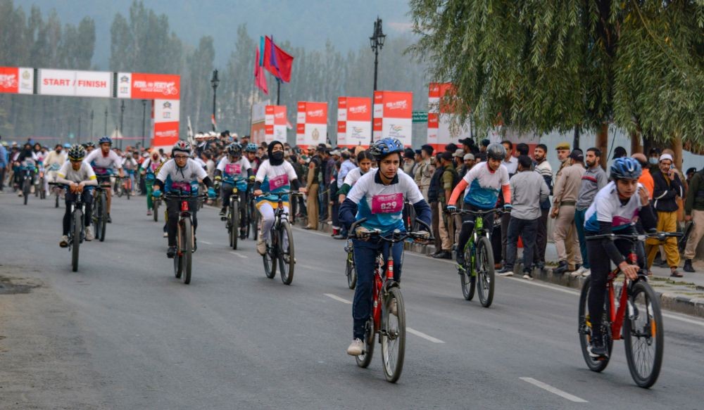 Srinagar: Young women participate in the 'Pedal For Peace' cycle race organised by Jammu and Kashmir Police, in Srinagar, Friday, Sept. 23, 2022. (PTI Photo)