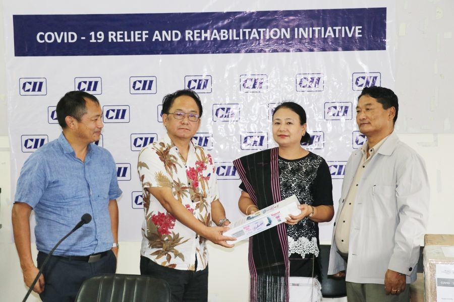 CII official handing over the 468 BP instruments during the programme held at IDSP Hall, DoH&FW Kohima on September 26.