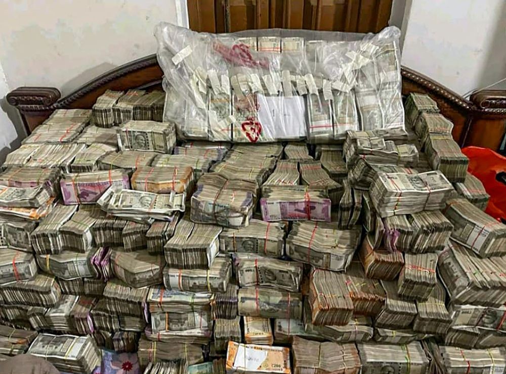 ED raids businessman's premises dealing in mobile gaming app