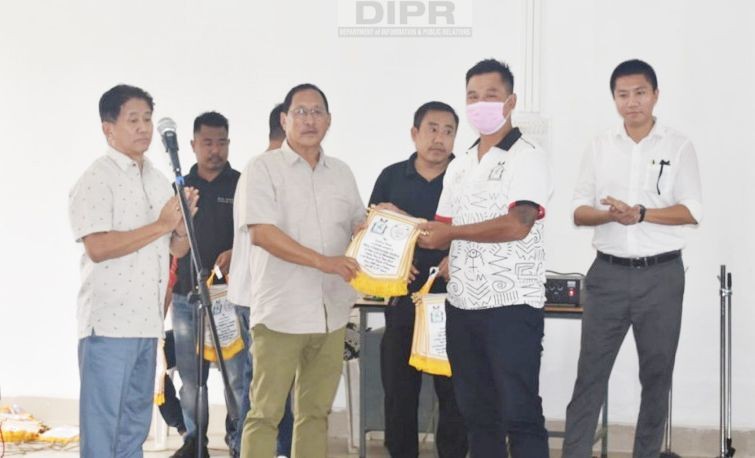 Chümoukedima DPDB held its monthly meeting under the chairmanship of Advisor, Sericulture Excise & Minority Affairs and vice chairman DPDB. (DIPR Photo)