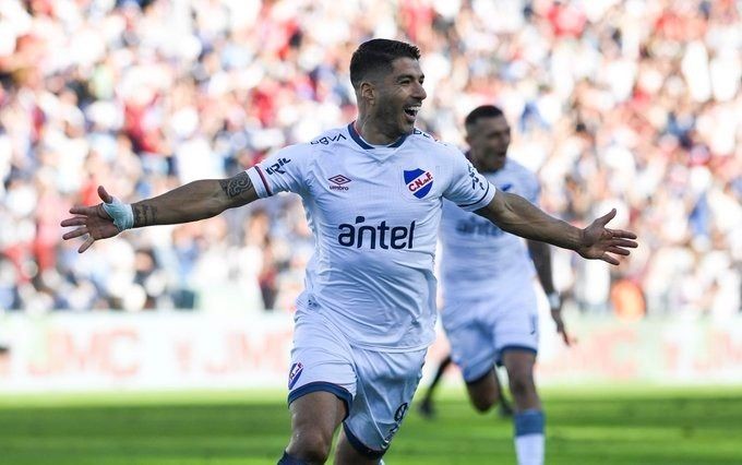 Suarez wonder strike keeps Nacional title hopes on track.(Pic credit:Twitter)