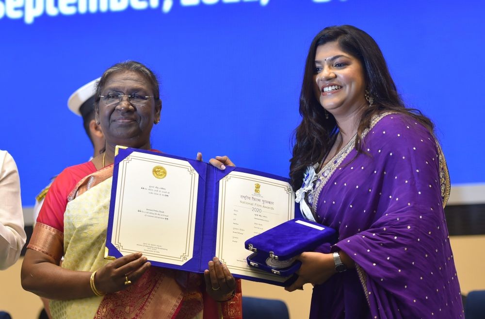 New Delhi: President Droupadi Murmu presents  Best Actress Award to Aparna Balamurali during the 68th National Film Awards presentation ceremony, at Vigyan Bhawan in New Delhi, Friday, Sept. 30, 2022. (PTI Photo/Shahbaz Khan)(