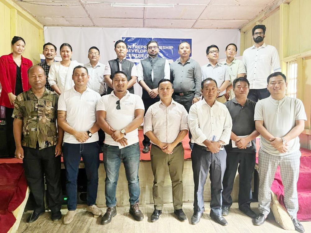 Dignitaries during the launching of EDC at Peren on September 30.