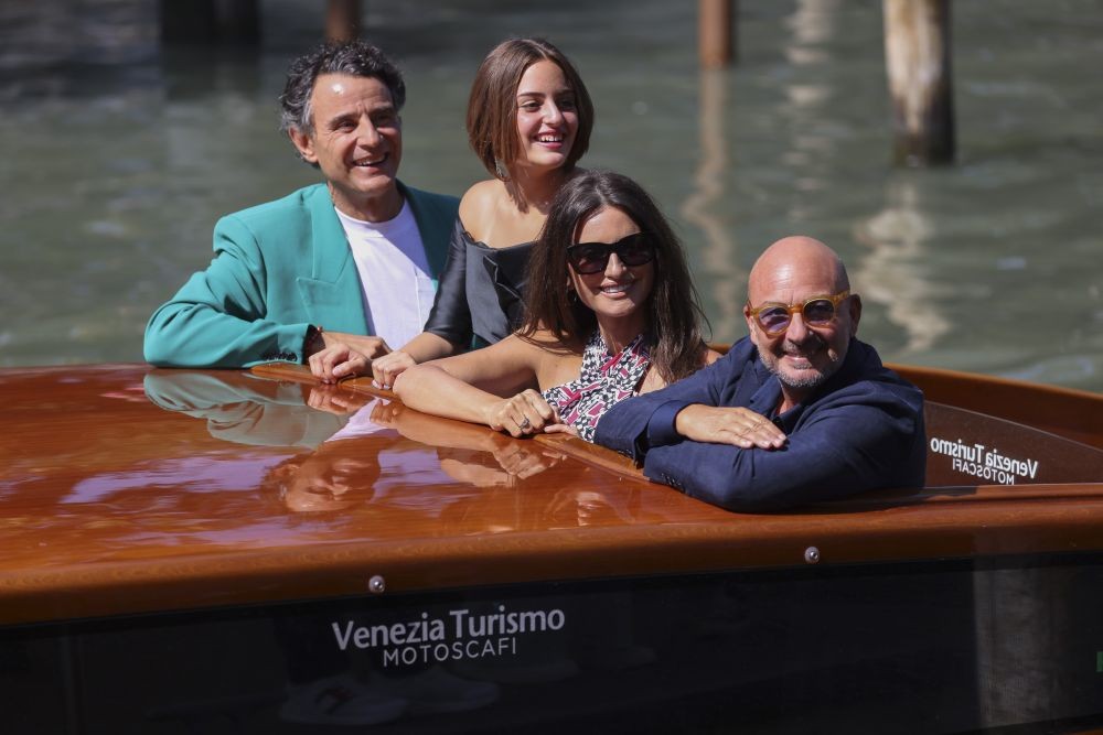 Vincenzo Amato, from left, Luana Giuliani, Penelope Cruz and director Emanuele Crialese pose for photographers upon arrival for the photo call of the film 'L'Immenista' during the 79th edition of the Venice Film Festival in Venice, Italy, Sunday, Sept. 4, 2022. AP/PTI