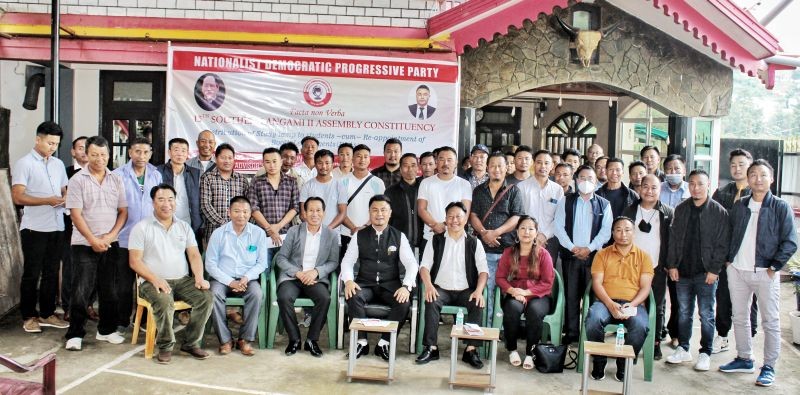Er. Zale Neikha with others during the distribution of study lamp to students in Kohima on September 7.