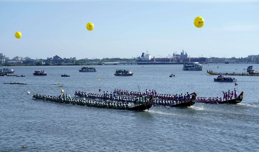 Kochi: Snake boats participating in the Champions Boat League held at Kochi backwaters on Saturday, October 08, 2022. (Photo: Arun chandrabos/IANS)