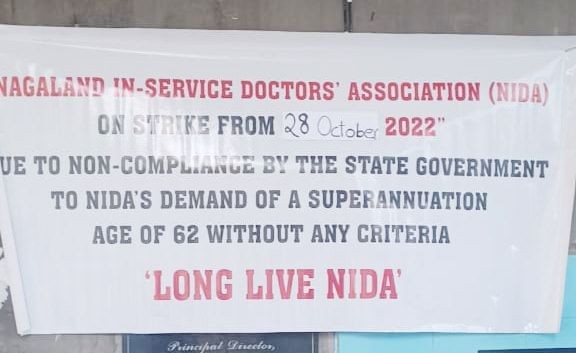 A banner displayed by the NIDA as part of the agitation which entered the second day on October 29.