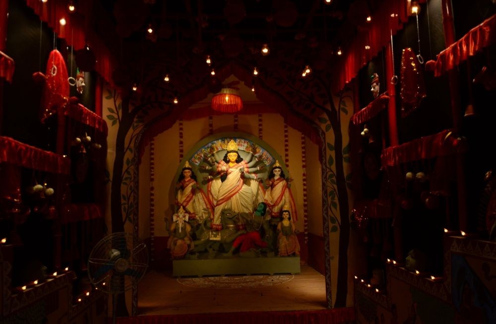 Kolkata: A view of the Goddess Durga idol at decorated Bansdroni Ekata Puja Pandal during the Durga Puja festival in Kolkata on Sunday, Oct. 02, 2022.  (Photo:Kuntal Chakrabarty/IANS)