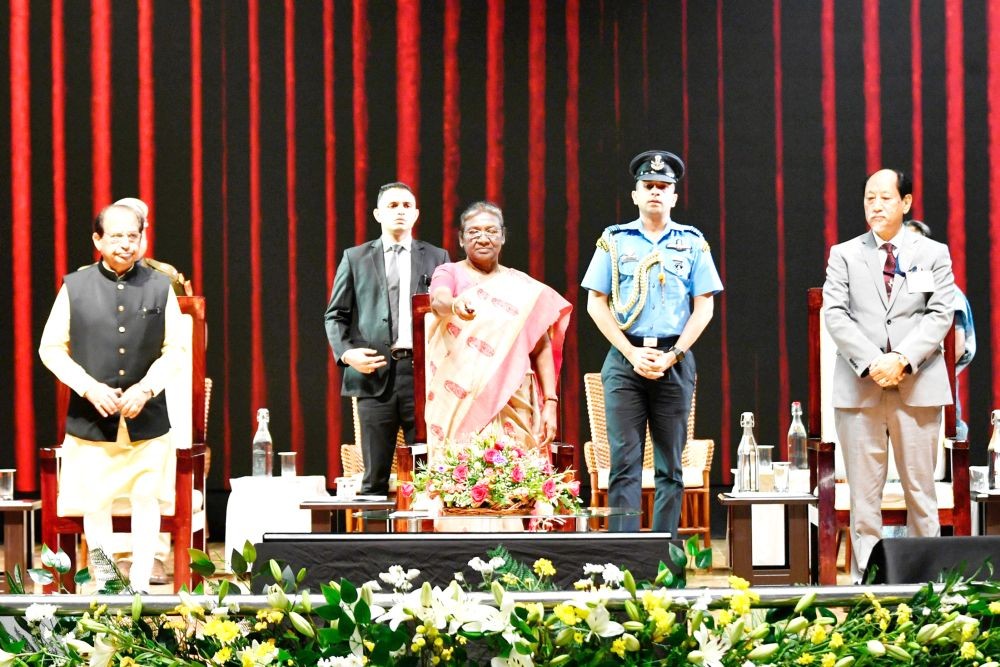 President of India, Droupadi Murmu along with the Nagaland Governor and Chief Minister during the civic reception at Capital Cultural Hall Kohima on November 2. (Photo Courtesy: Twitter/PresidentofIndia)