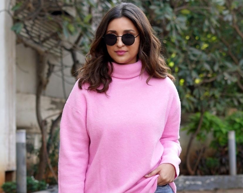 Mumbai : Actress Parineeti Chopra poses for photographs during an event at Filmcity in Mumbai on Saturday, November 19, 2022. (Photo:Sanjay Tiwari/IANS)