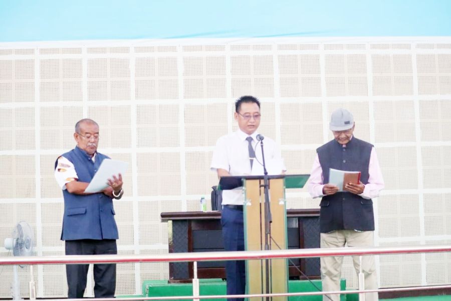 Speaker, NTH administering the oath to the Collective Leadership of the GPRN/NSCN.