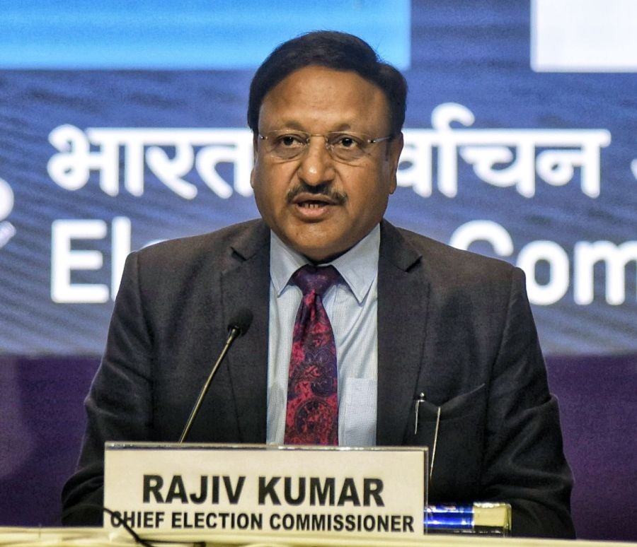 New Delhi: Chief Election Commissioner Rajiv Kumar addresses a press conference for the announcement of the schedule of assembly elections in Gujarat, in New Delhi on Thursday, Nov. 3, 2022. (Photo: Wasim Sarvar/IANS)