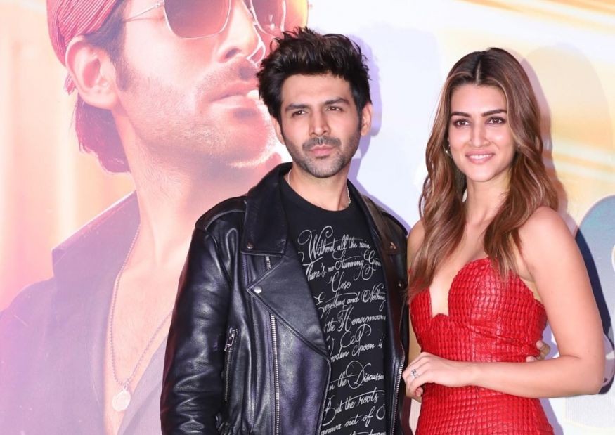 Mumbai:Bollywood Actors Kartik Aaryan and Kriti Sanon at trailer Launch Of their upcoming film Shehzada in Mumbai on Thursday January 12,2023.(Photo: Sanjay Tiwari/IANS)