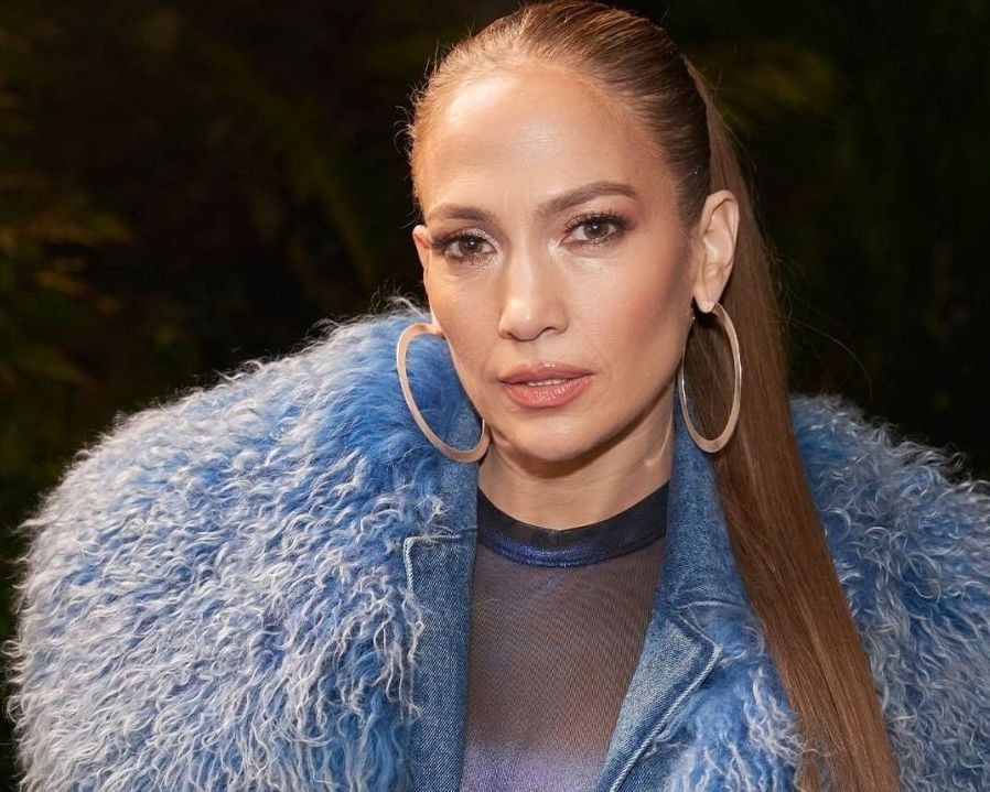 Jennifer Lopez was reluctant to star in 'Shotgun Wedding' - Vimarsana News