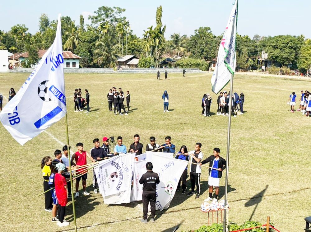 Western Sumi Sports Association (WSSA) 24th MBE Zhuikhu Memorial Trophy Gold Cup kicked-off with PHED Minister, Jacob Zhimomi as the special guest at Shokhuvi village under Aqahuto area on January 11. WSSA Media Cell in a press release stated that the programme was chaired by Akai Swu and Tunatoli V Swu, invocation by Rev Viyeto Chishi Chairman AACLF, pre-jubilee short speech by Huska Zhimo, jubilee convenor, donor’s speech by Viloto Zhimo, dedication of Jubilee Committee members by Rev Tovishe and special number by Julika, Associate Pastor SBC.