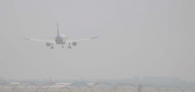 Delhi shivers at 2 degrees, fog delays flights at IGI airport