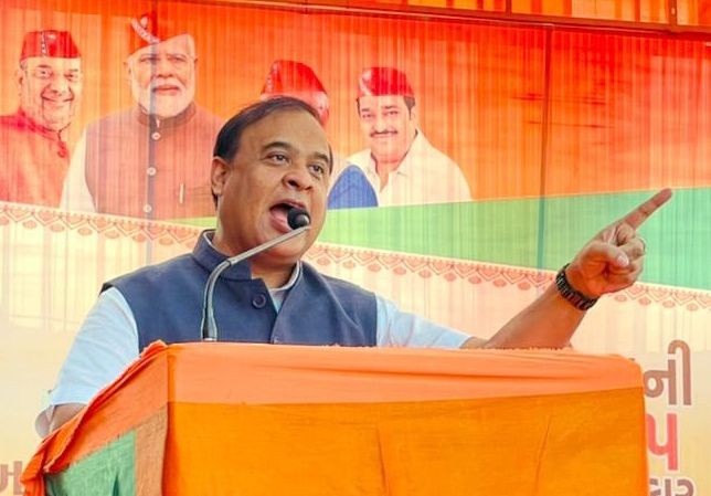 Dhansura: Assam CM and BJP leader Himanta Biswa Sarma during an election campaign in Dhansura, Gujarat on Tuesday, November 22, 2022. (Photo: Twitter)