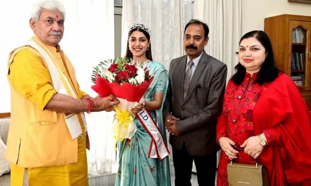 Mrs World Sargam Koushal calls on J&K L-G