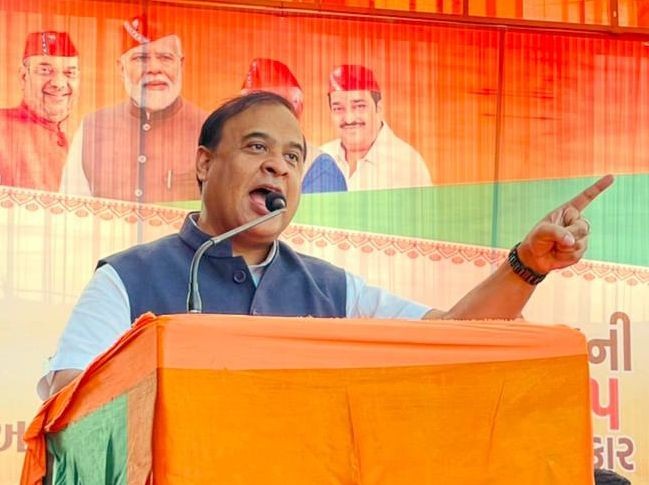 Dhansura: Assam CM and BJP leader Himanta Biswa Sarma during an election campaign in Dhansura, Gujarat on Tuesday, November 22, 2022. (Photo: Twitter)