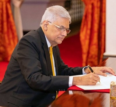 SL President calls armed forces to maintain public order