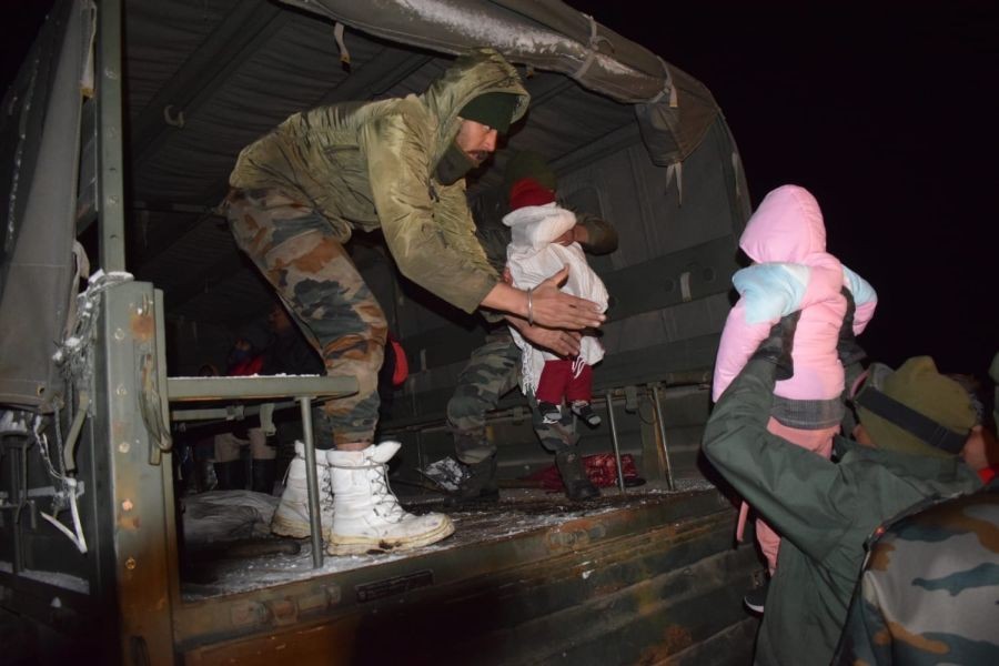 Army personnel rescued around 400 tourists stranded in Sikkim following heavy snowfall on March 12. (IANS Photo)