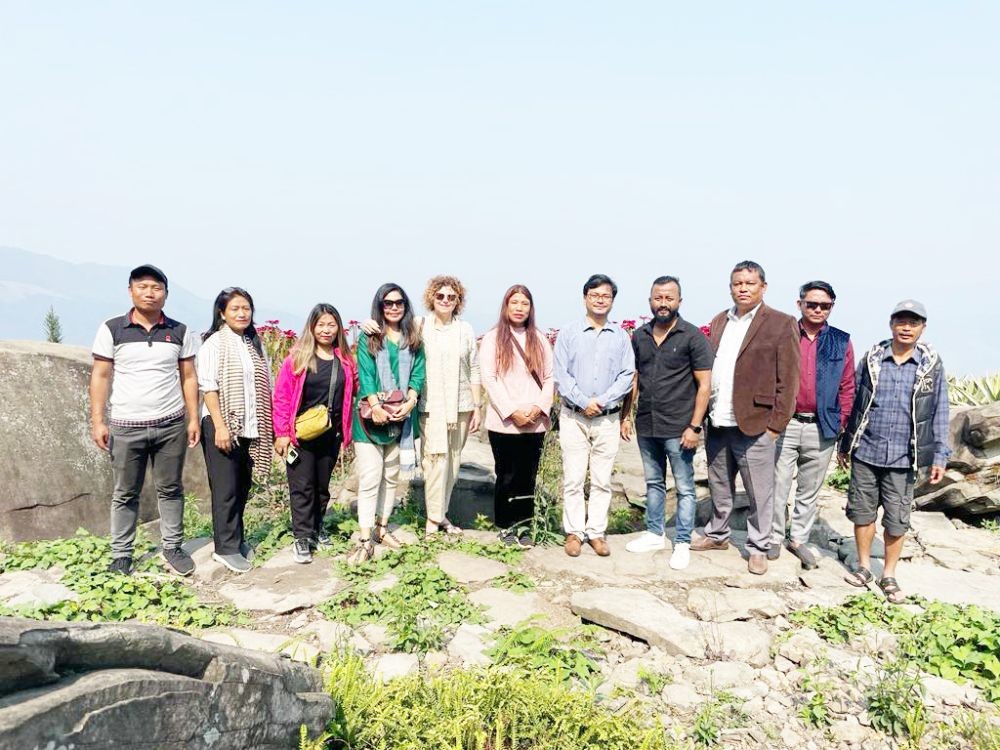 Textile expert from the Netherlands, Heijdenrijk Johana Maria (Pum Netherlands Senior Expert) and Aditee Chetia, a representative from India visited Wangti, Chenloishu, Chenwetnyu villages under Mon district on March 8.