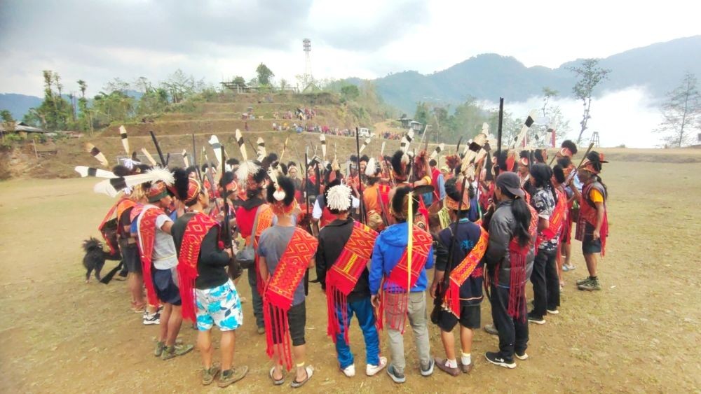 Assam Rifles under the aegis of HQ IGAR (North) participated and connected with the people during the Konyak Aoleang festival celebrated in Chenloisho area Mon district from April 3 to 7. The Aoleang Festival celebration was organised by Chenloisho Village Council and Wangto Student’s Union. (Photo Courtesy: HQ IGAR (North)