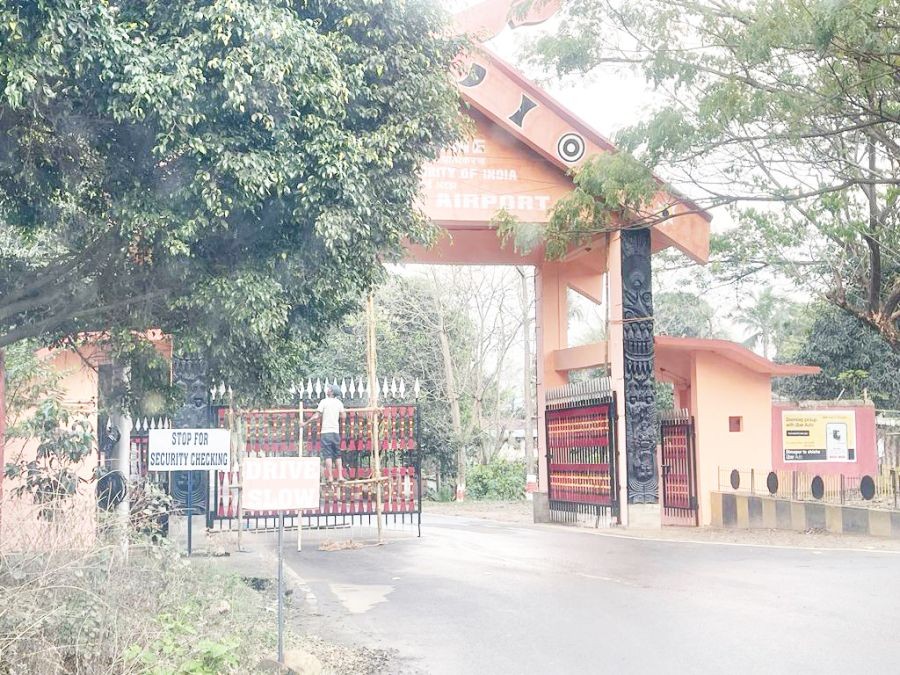 Workers are seen giving final touches to the entrance gate of the Dimapur Airport as it gets a fresh a makeover ahead of the arrival of delegates for the upcoming Business 20 (B20) Conference of the G20 forum. The B20’s ‘Conference on Opportunities for Multilateral Business Partnerships in Agriculture and Food Processing’ is slated in Kohima from April 4-6. (Morung Photo)
