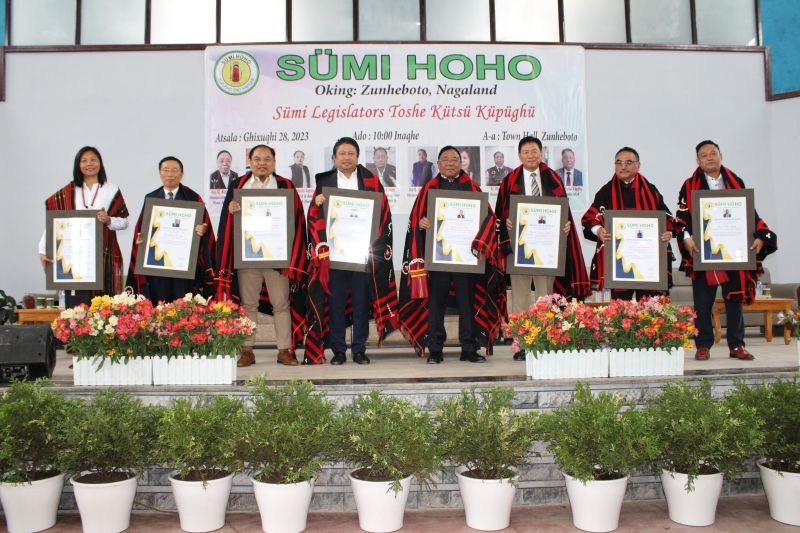 Sumi Hoho organised a felicitation programme for Sumi legislatures at Zunheboto town hall on April 28.