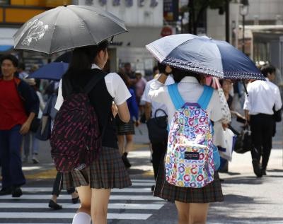 Average temperatures in Japan in March hit record high