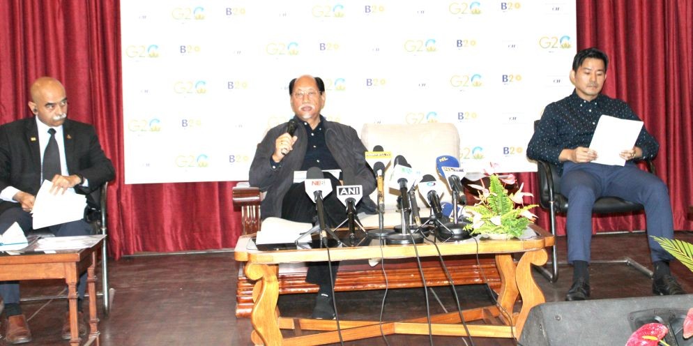 Nagaland Chief Minister, Neiphiu Rio speaking to the media in Chümoukedima on April 3.