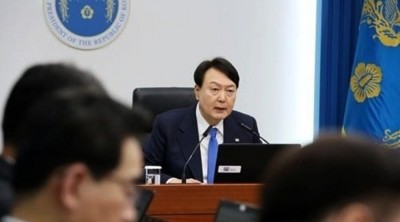 Yoon warns of 'overwhelming' response to N.Korea's nuclear weapons use