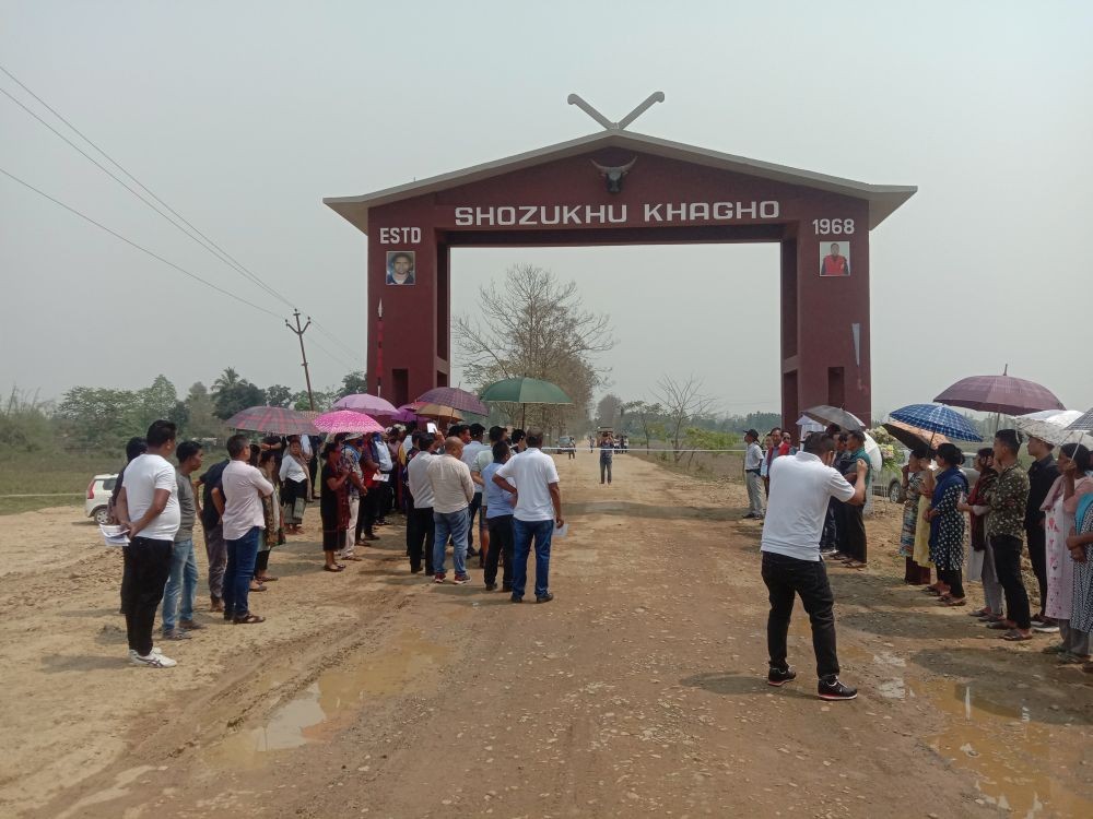 Minister for PHED and Cooperation N Jacob Zhimomi with elders of Shozukhu village after inaugurating a newly constructed gateway to the village on April 15. The village is a part of the 4 Ghaspani-I Assembly seat, which Zhimomi represents. (Morung Photo)